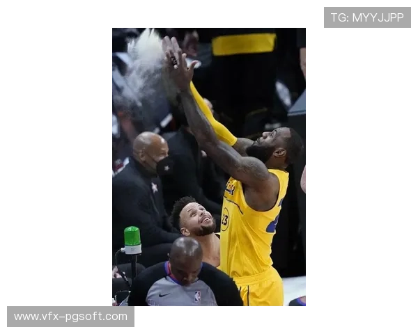 库里与安德玛结束合作，Curry品牌将独立运营